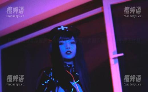 清颜真德秀将阿狸护士演绎得如此不同，套图下载后，心中却无比疑虑！