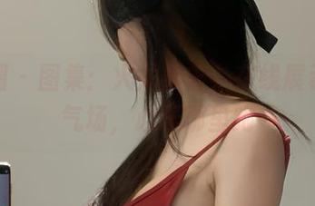 微密圈 – 图集：火龙果羊，在线展示女王气场，心思哪里跑