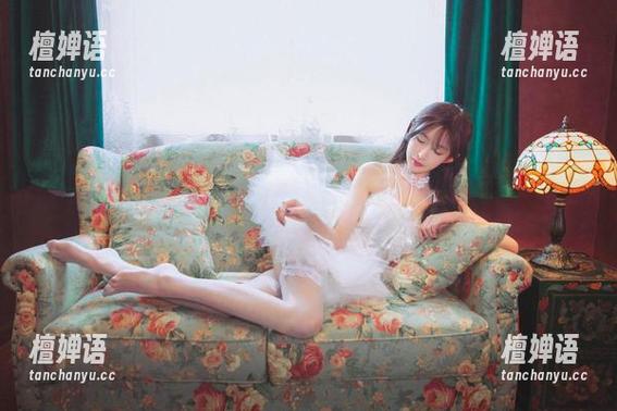 王羽杉的黑色吊带：光是资源就够你说个一年！