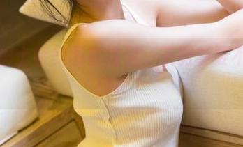 她的护士装美图在这里，王羽杉要不要上门诊？