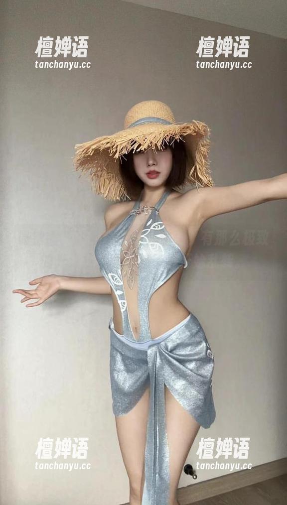 微密圈 - 琳铛铛的全套油亮，有那么极致的光泽感，我的脑子都开始乱转。