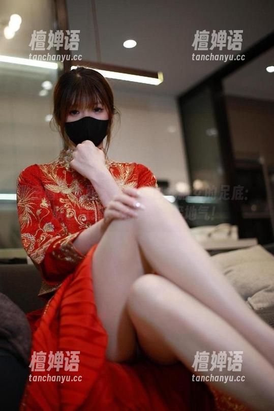 微密圈 - 套图大公开！白龙猫女的足底：肤色自然，无修饰，接地气！