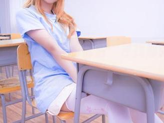 神楽坂真冬与灰丝的偶遇：寻找那张完美的美图