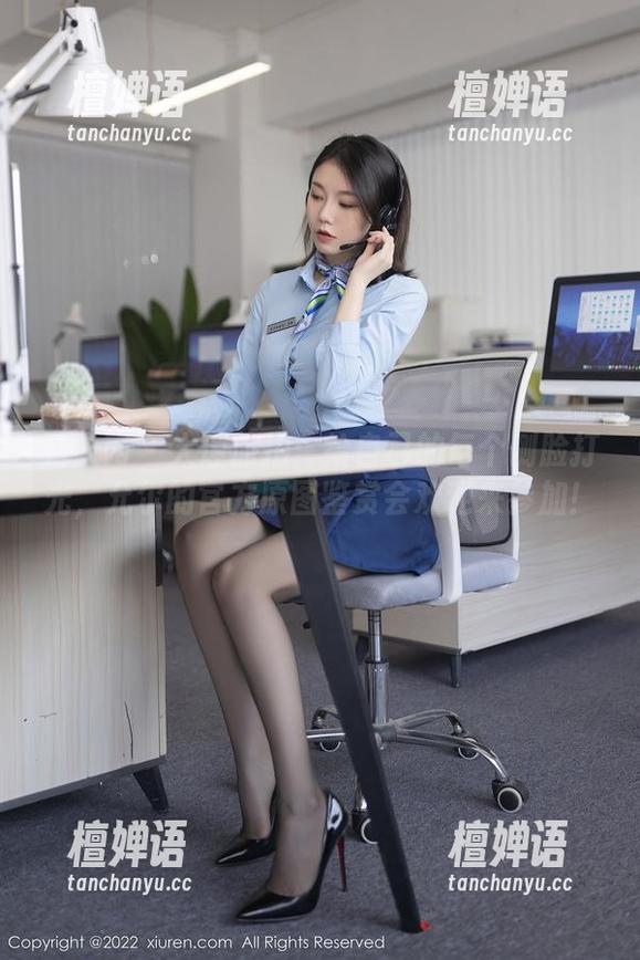 秀人网 - 大理旅拍：给自己的每个侧脸打光，允尔的官方原图鉴赏会欢迎来参加！