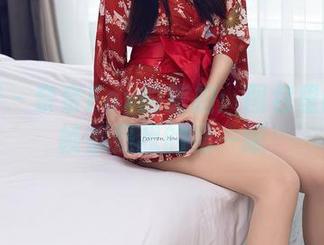 秀人网 – 奈奈Fox的旅拍：图包里的每一帧都是我的第一眼