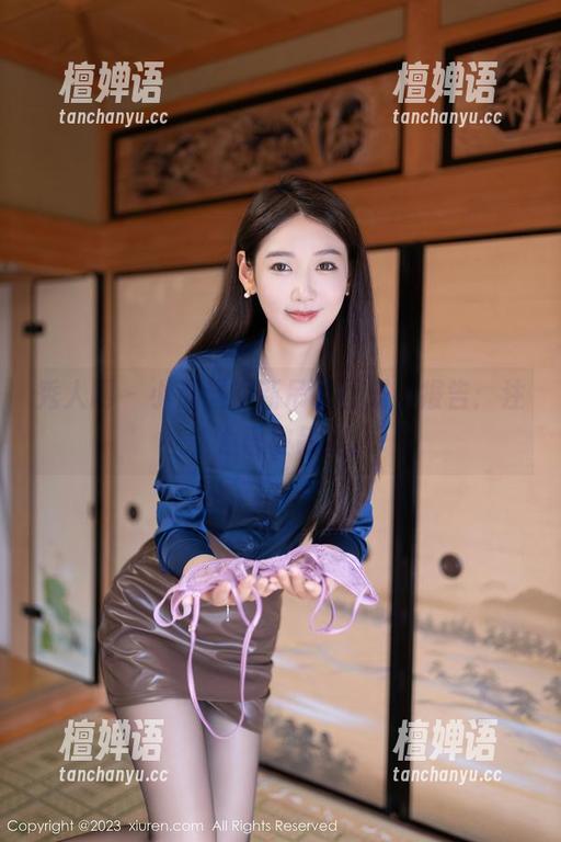 秀人网-小逗逗 秀人网 - 小逗逗的新吊带图册,报告:注意力已被吊挂。