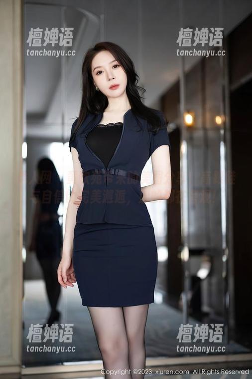 秀人网 - 黄歆苑带来的美图分享：高跟鞋与自信的完美邂逅，别的都在旁观！