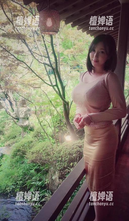 微密圈 - 紫色哒豚豚免费分享：这红色图集让人鼻血横流，注意哦