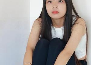 绮梦摄影 – 来看露露的全套少女风写真，看完你还敢下载嘛