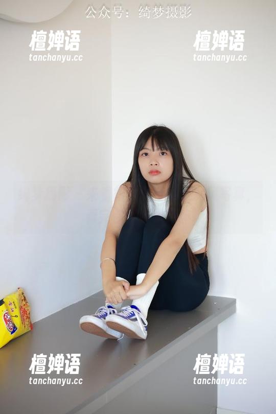 绮梦摄影 - 来看露露的全套少女风写真，看完你还敢下载嘛