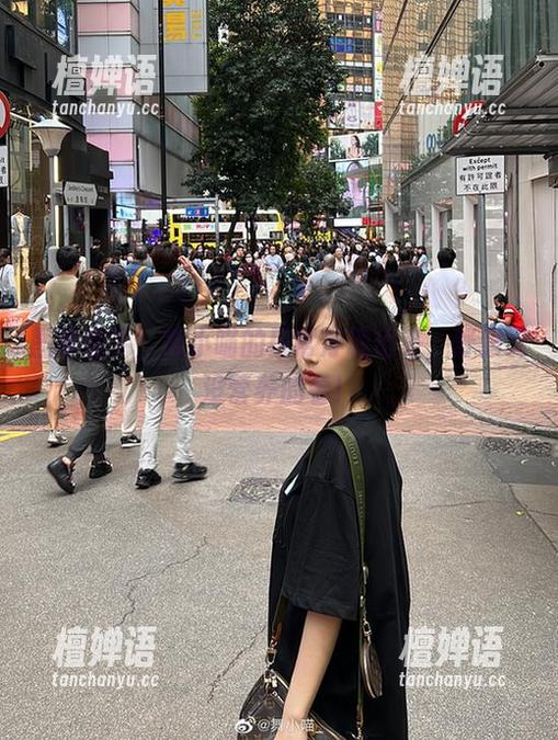 图集在手，舞小喵的日常浮现出来，舒服又没营养的看！