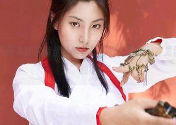蜜桃社 – 听说木奈奈裤里丝的资源很好，结果我才发现是个“意外”的道路！
