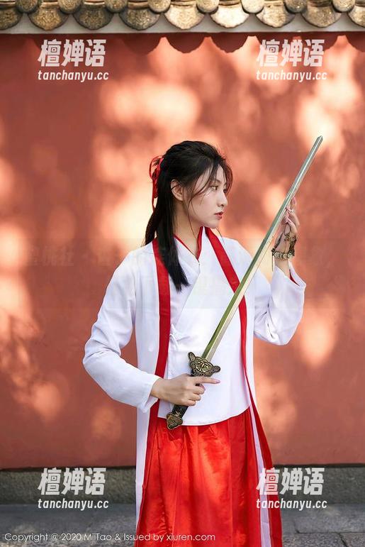 蜜桃社 - 杏子的连体衣：高清如你想象，轻松下载一键搞定！