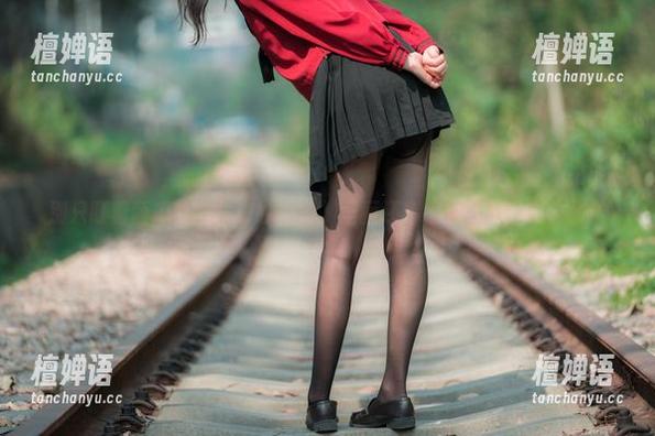 西瓜少女 别只盯着西瓜少女的白纱cos,里面还有很多细节等你去发现