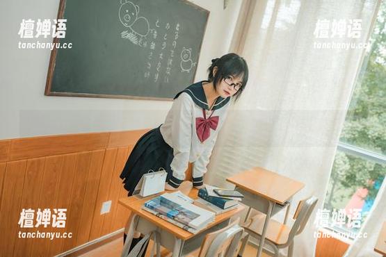 逐月Su 逐月Su的奶牛,写真里的“口感”,快来碰碰下载的嫩滑吧!