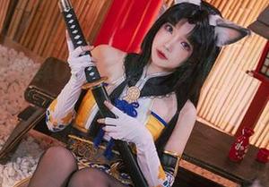 雪晴嘟嘟演绎OL大姐姐，高清之下各种“日常状态”