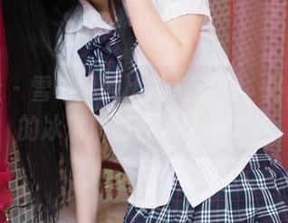 魅妍社 – 雪千紫的比基尼套图，甚至连我的冰淇淋都开始嫉妒了！