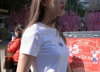 魔镜街拍 – 雨季不再来？我看凯恩的美图图包是在郊游吧！