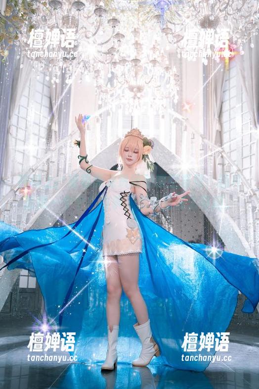 座椅上，望着黑龙贯通的镂空系列，图片就像一个个小故事，怎么看怎么有趣。